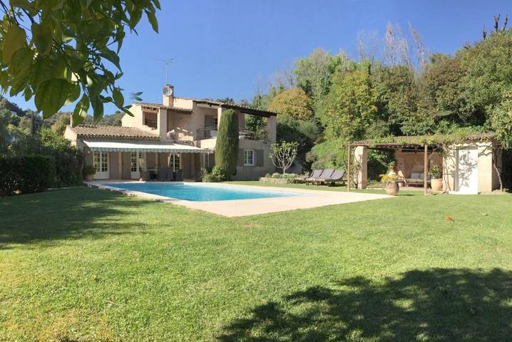 Location de vacances pour 2 personnes, avec piscine et jardin à Saint-Paul-de-Vence - 2