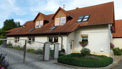 Vacation Rental for 6 Guests in Sulzdorf a.d.Lederhecke, Lower Franconia, Picture 1