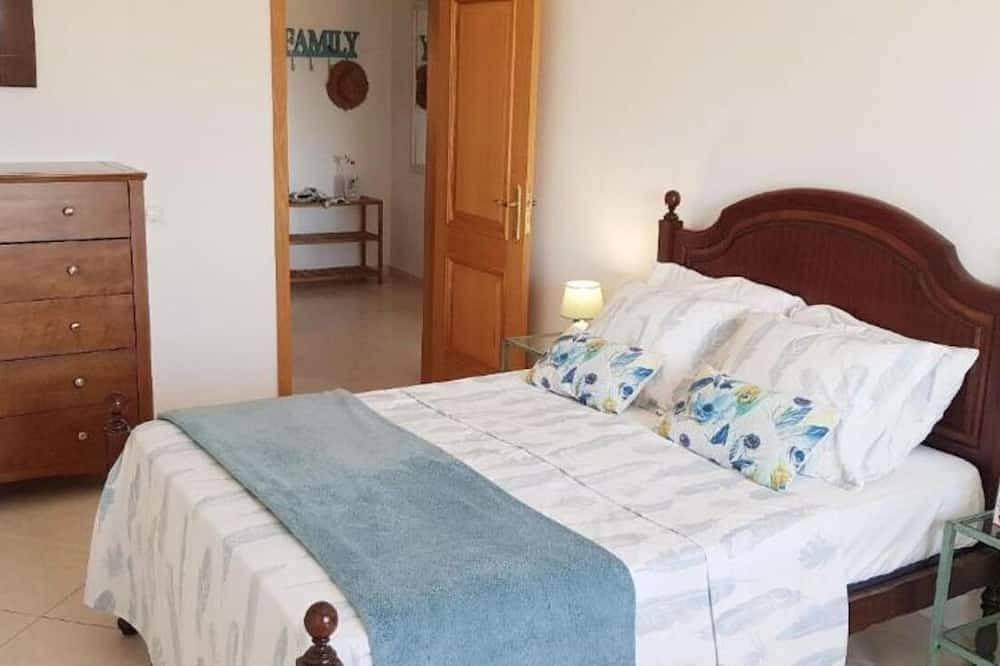 Ganze Wohnung, Lichtdurchflutetes und geschmackvolles Apartment, nur 7 Minuten bis Fusetastrand in Fuseta, Moncarapacho e Fuseta