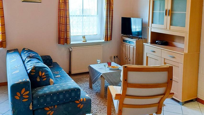 Ferienwohnung für 4 Personen, mit Garten und Sauna sowie Terrasse in Ihlow - 2