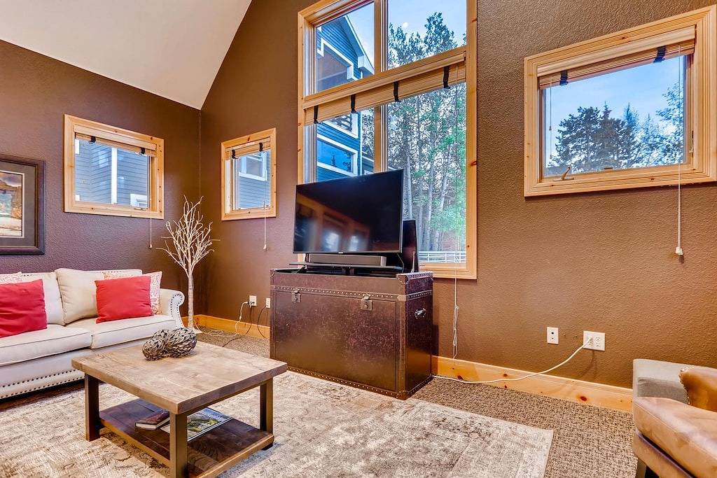 Ridge Street Cottage: Haustierfreundlicher, privater Whirlpool, 1 Block zum Hauptgebäude, Grill in Arapaho and Roosevelt National Forests