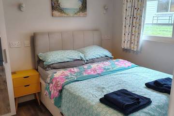 Chalet for 3 People in Dartmouth, Devon, Photo 3