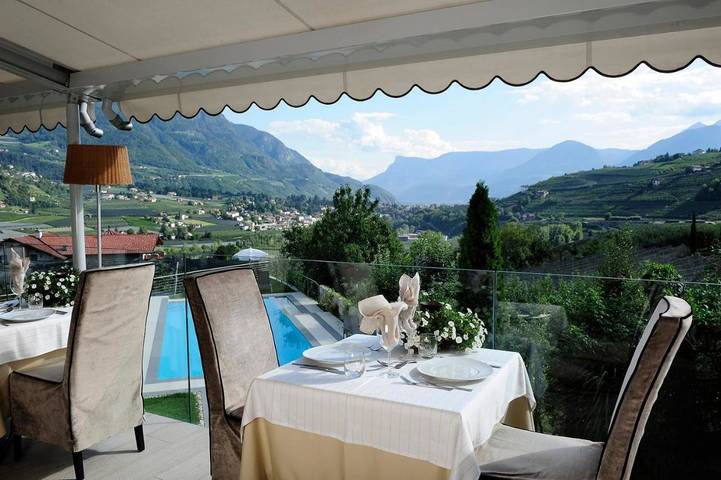 Bnb für 2 Personen, mit Balkon und Terrasse sowie Garten und Pool im Dorf Tirol - 3