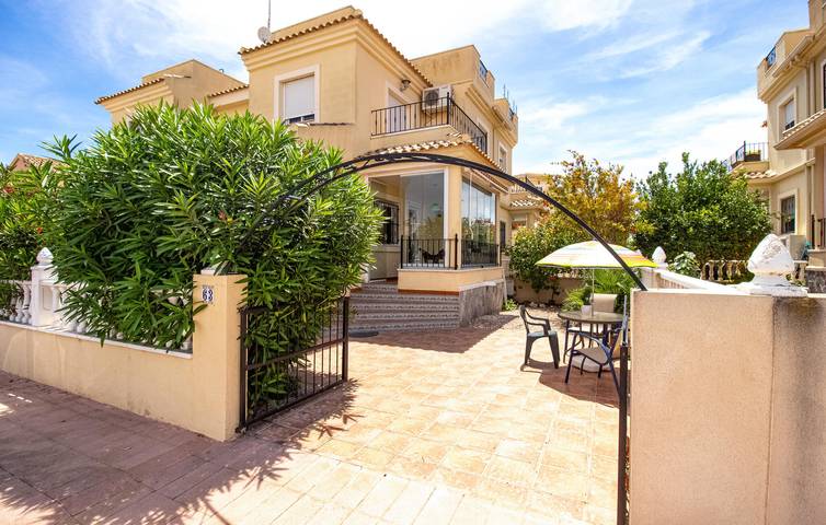 Ferienhaus für 6 Personen, mit Terrasse und Pool sowie Seeblick und Garten, mit Haustier in Rojales - 2