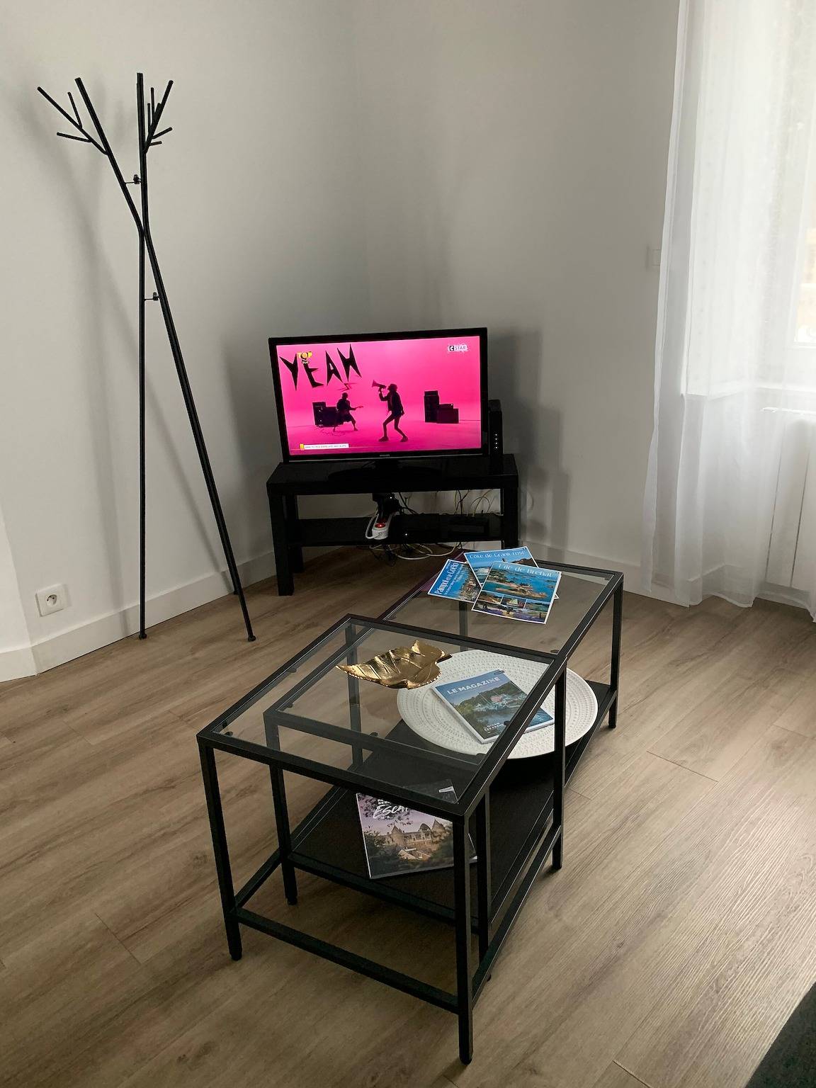 Appartement entier, Appartement Joli T2 Jardin Privé Centre Ville avec terrasse et Wi-Fi in Saint-Brieuc, Côte de Goëlo