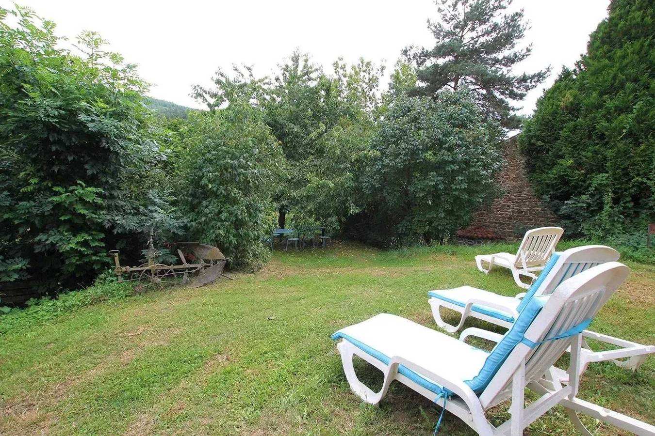 Casa encantadora en el campo junto a una granja in Saint-Cirgues, Macizo Central