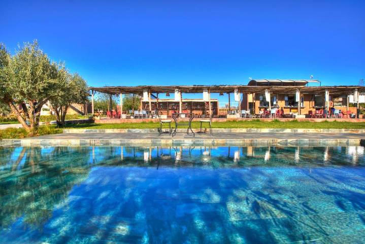Maison d’hôte pour 2 personnes, avec jardin et bassin pour enfant ainsi que piscine et vue à Tahannaout