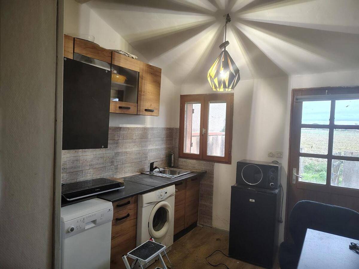 Appartement entier, Studio avec chambre au calme face à un champs in Castelginest, Toulouse et ses environs