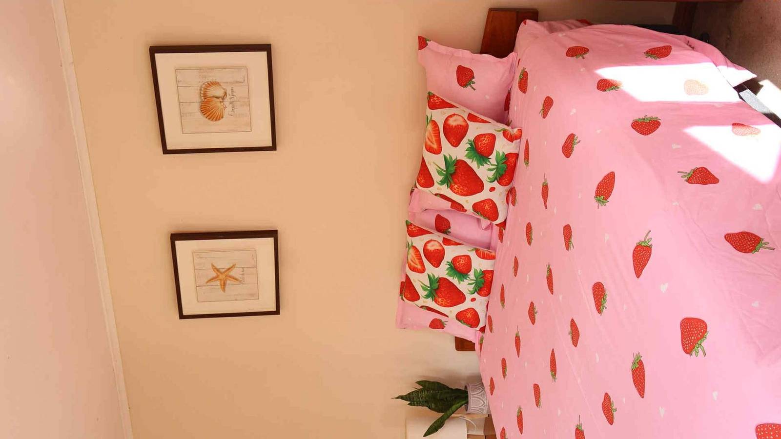 Tranquil Early 1900s Retreat in Auckland with Free Parking in Auckland, Auckland Council