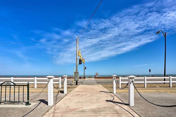 Vacation rental for 8 people, with pool and terrace as well as hot tub in Port Clinton