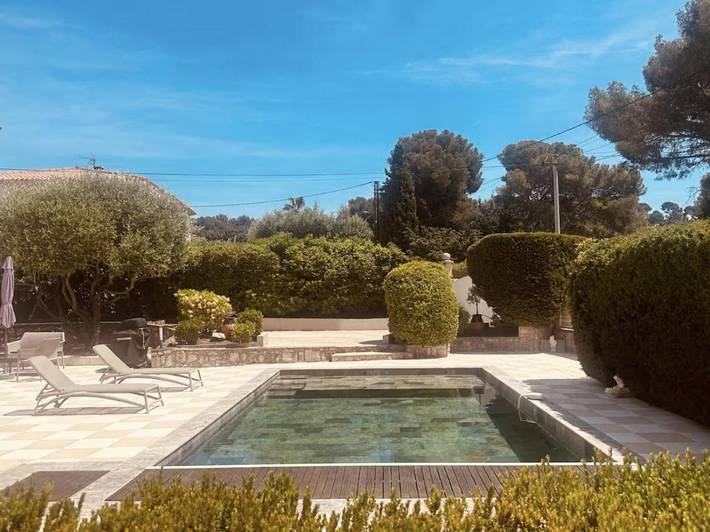 Villa pour 6 personnes, avec jacuzzi ainsi que piscine et jardin dans Calanques - 4