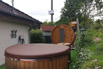 Ferienhaus für 8 Personen, mit Sauna und Garten sowie Whirlpool in Heede