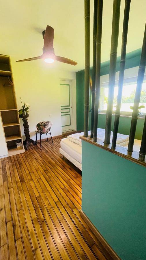 Location de vacances pour 12 personnes, avec jardin et vue, animaux acceptés dans Darazac - 3