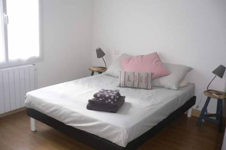 Location de vacances pour 8 personnes, avec jardin à Chaillevette - 3