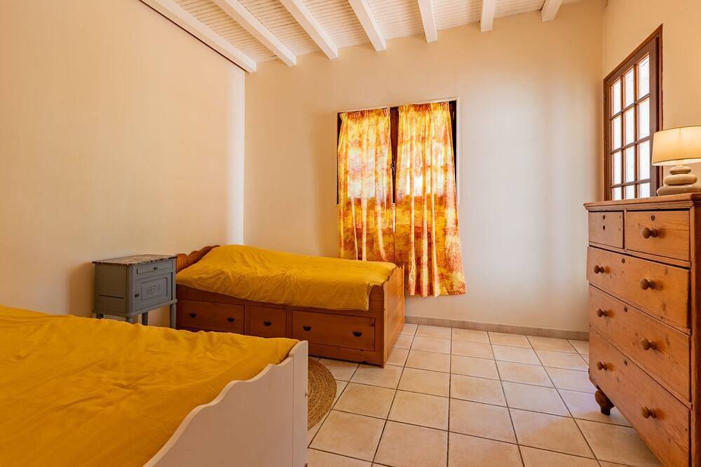 Le Mas des Trois Sources - Grand jardin in Gignac, Mediterranean Coast (France)