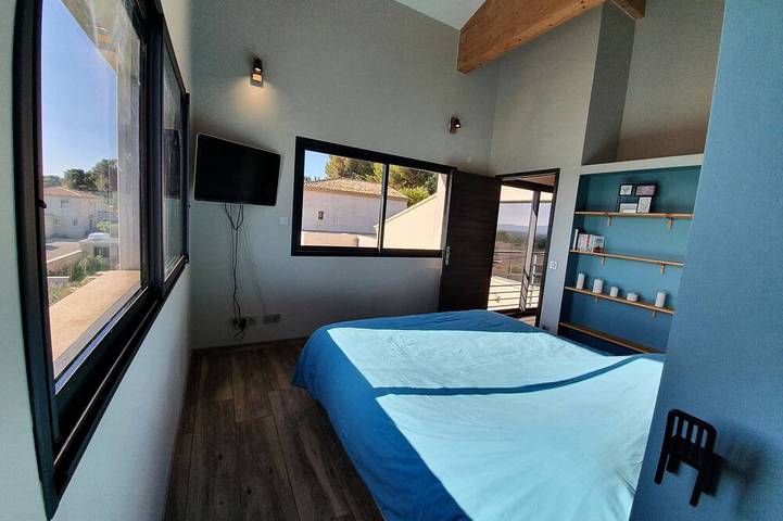 Location de vacances pour 7 personnes, avec jacuzzi et jardin à Jonquerettes - 3