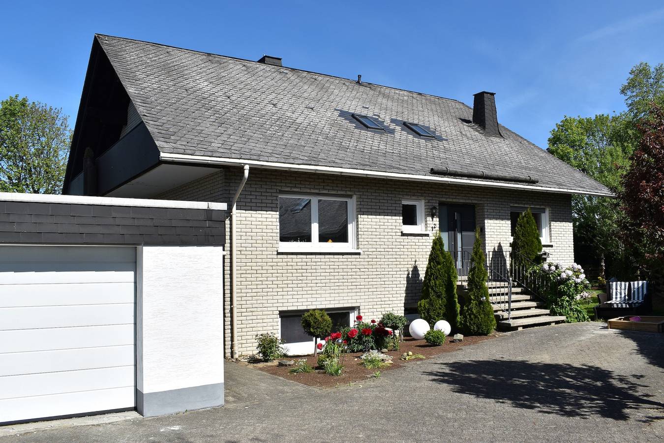 Entire apartment, Ferienwohnung (H)Auszeit Pape - Fewo 2 Schlafzimmer/1 Wohnzimmer & 2 Bäder in Altastenberg, Hochsauerlandkreis