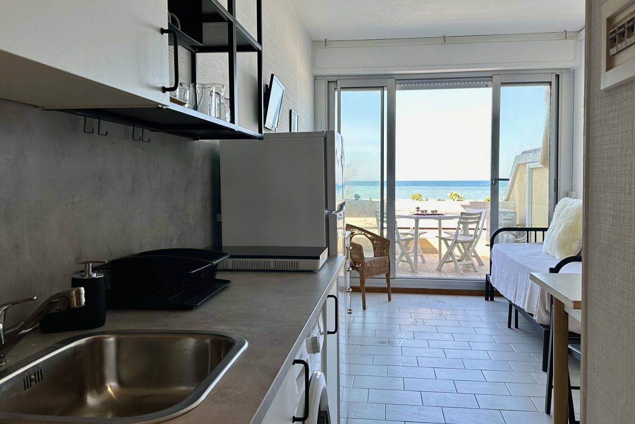 Ganze Wohnung, Se013 - Senigallia, large studio by the sea at the Piramidi residence in Senigallia, Senigallia (Gemeinde)