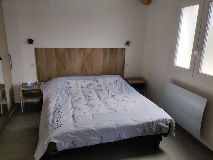 Gîte pour 2 personnes, avec piscine et jardin dans les Bouches-du-Rhône - 4