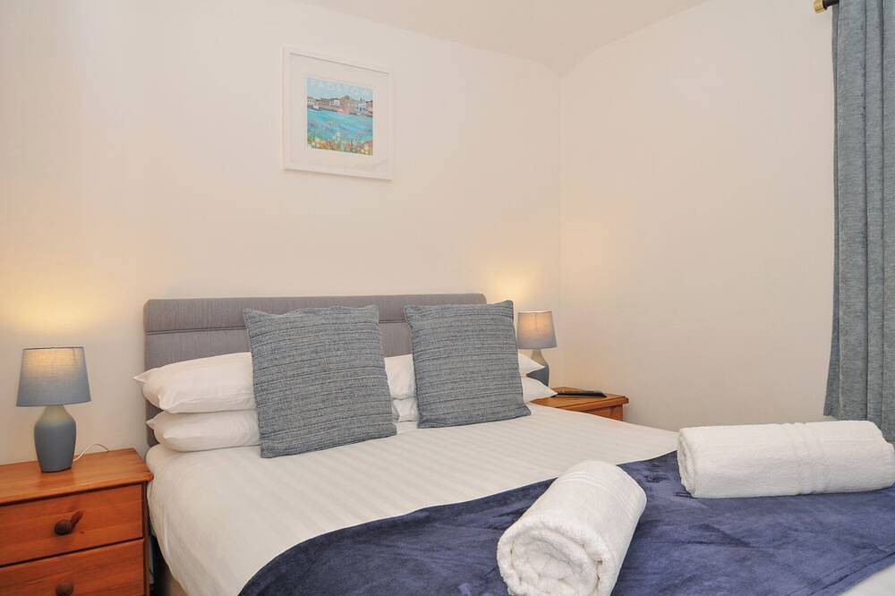 Norvys, pet friendly, country holiday cottage in Bossiney in Tintagel, Pentire Point - Widemouth