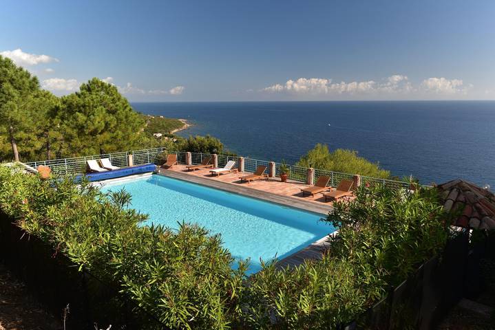 Bungalow für 2 Personen, mit Terrasse auf Korsika