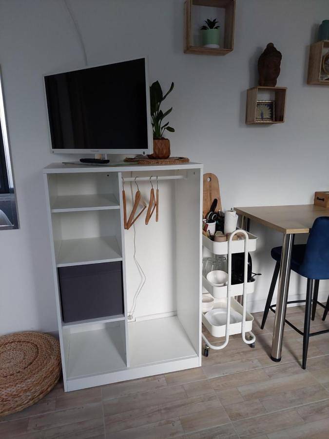 Appartement entier, One-Bedroom Apartment in Villemanoche, Yonne