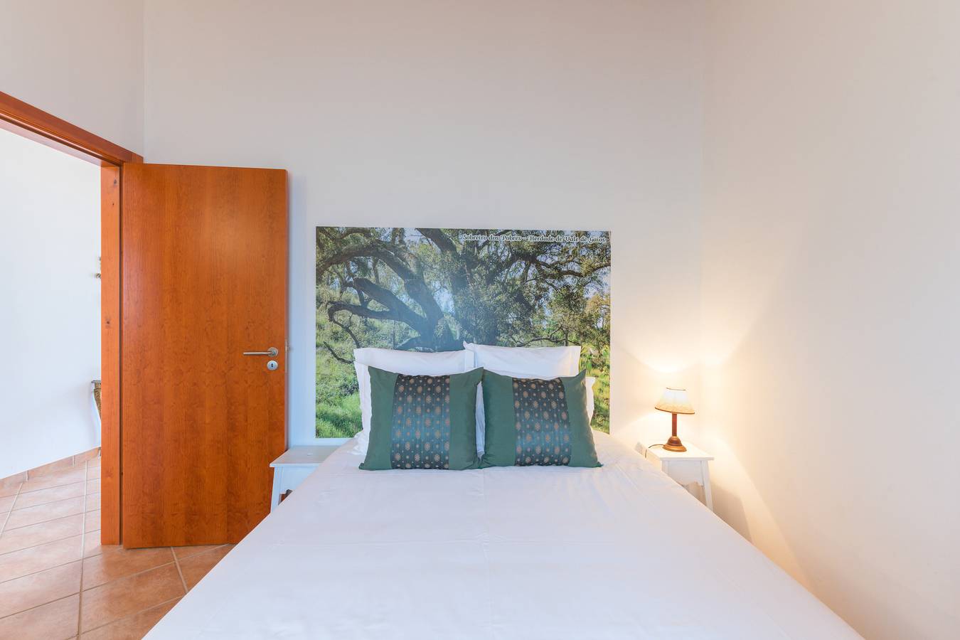 Apartamento inteiro, Casa de férias 'Rita' com vista para a montanha, Wi-Fi e ar condicionado in São Luís, Costa Alentejana