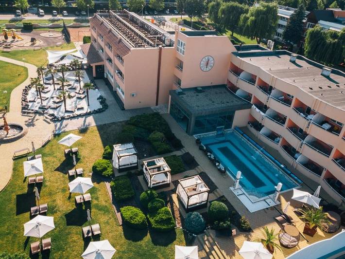 Hotel für 4 Personen, mit Ausblick und Garten sowie Sauna und Pool, mit Haustier in Zalakaros