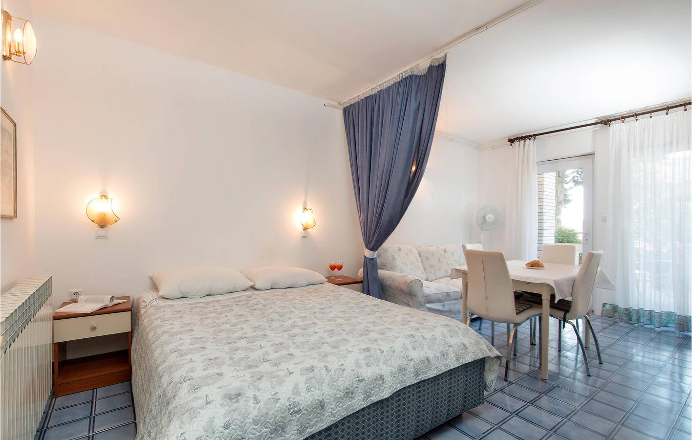 Apartamento vacacional entero, Apartamento de vacaciones para 4 personas con terraza in Pula-Medulin, Pula