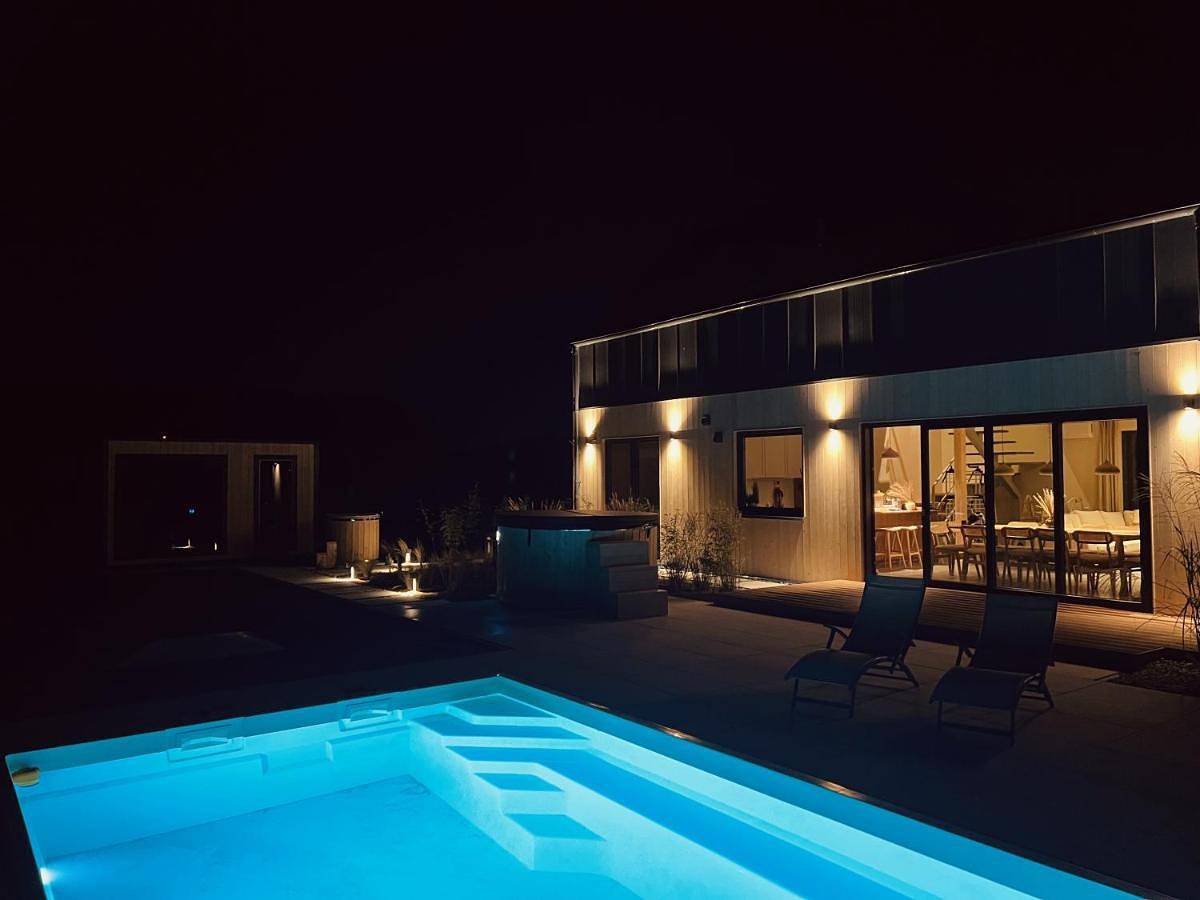 Blissko - boho willa z basenem, sauną i jacuzzi in Großpolen