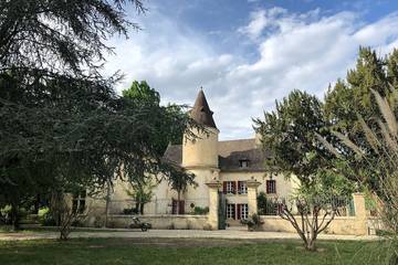 Gîte pour 15 personnes, avec jardin et terrasse, animaux acceptés à Beaupuy