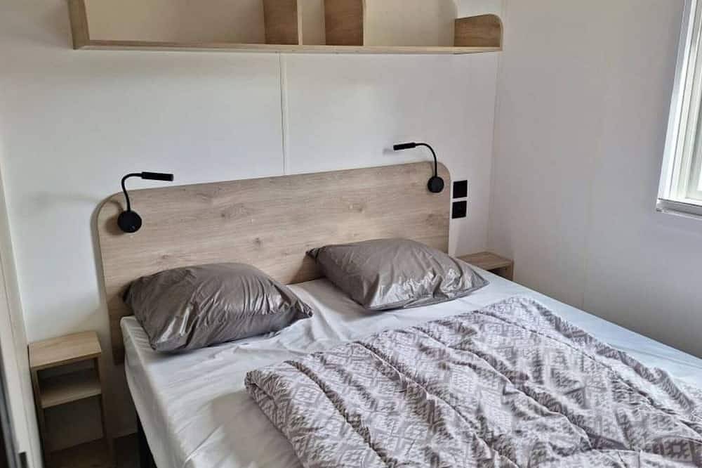 Mobil-home charmant avec terrasse - 6 pers. in Rocamadour, Quercy