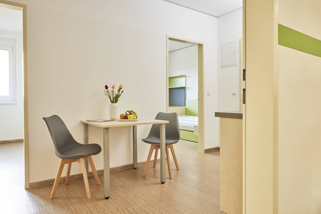 I Am Hotels Bb Leoben Doppelzimmer mit Küchenzeile in Leoben, Lavanttaler Alpen