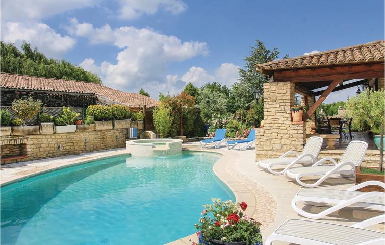 Location de vacances pour 4 personnes, avec terrasse et piscine à Gordes - 4
