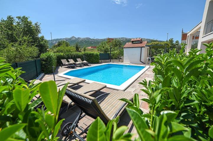 Villa für 6 Personen, mit Terrasse - 1