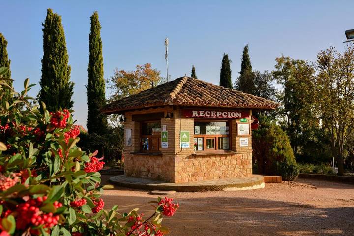 Camping pour 2 personnes, avec piscine ainsi que vue et terrasse, animaux acceptés dans Aragon (Espagne) - 3