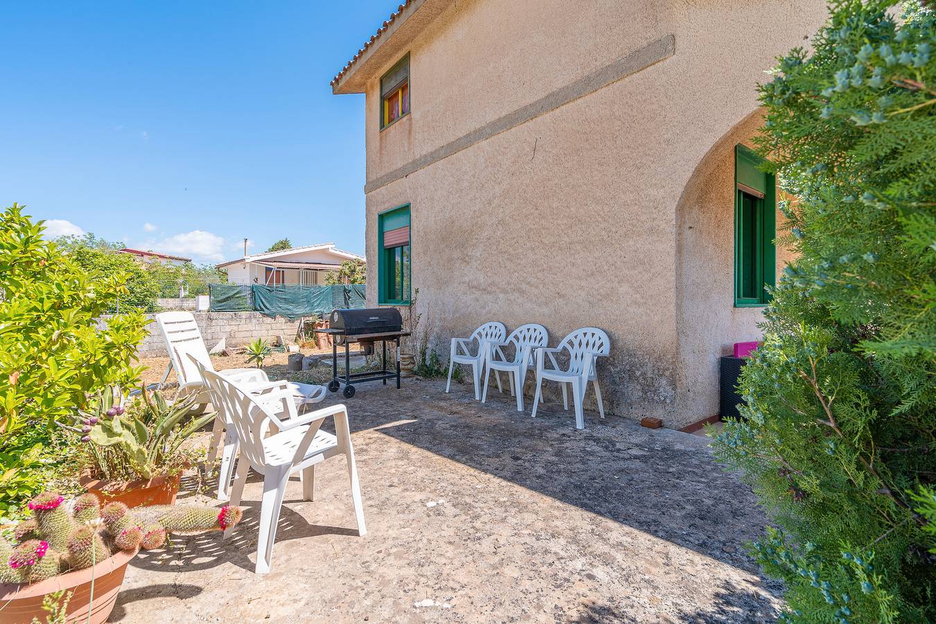 Villa 'La Quiete Della Campagna' with Mountain View, Private Terrace and Private Garden in Noto Området, Syracuse Provinsen
