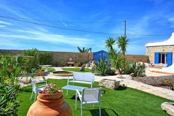 Casa Vacanza per 14 Persone in Marausa, Sicilia, Foto 1