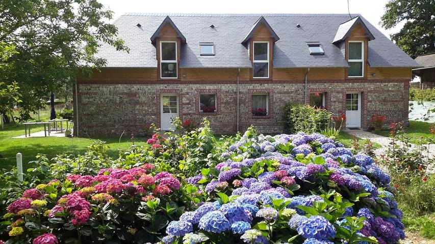 Gîte pour 7 personnes, avec jardin et terrasse, animaux acceptés - 1