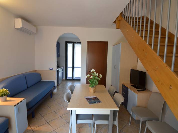 Gîte pour 5 personnes, avec balcon ainsi que balcon/terrasse et piscine, adapté aux familles à Lido di Spina - 2