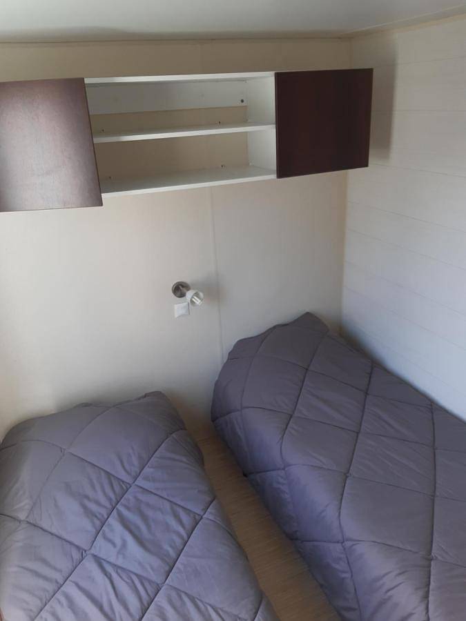 Location de vacances pour 4 personnes, avec terrasse ainsi que jacuzzi et piscine dans Plage des Briantais - 2