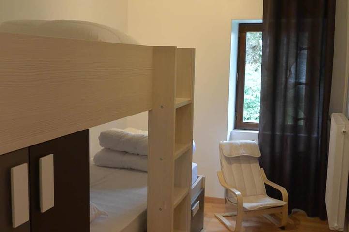 Location de vacances pour 6 personnes, avec jardin à Saint-Sauves-d'Auvergne - 4