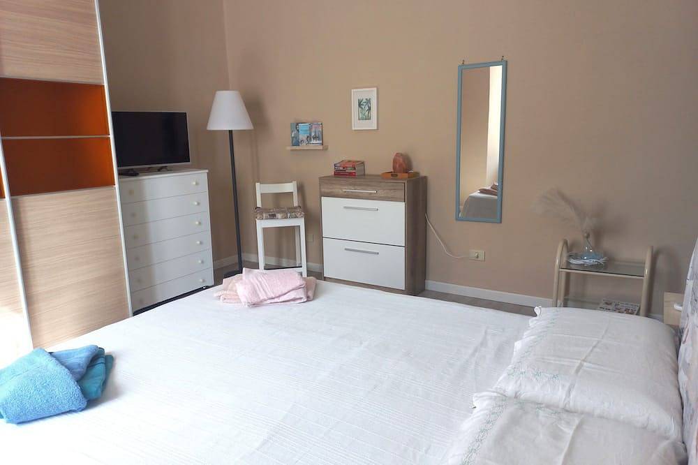Entire apartment, Home Relaxation in Nettuno, Rome Province
