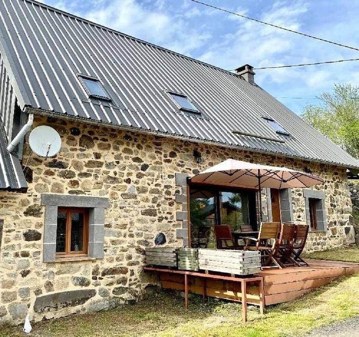Location de vacances pour 8 personnes, avec Terrasse et Vue à Saint-Donat