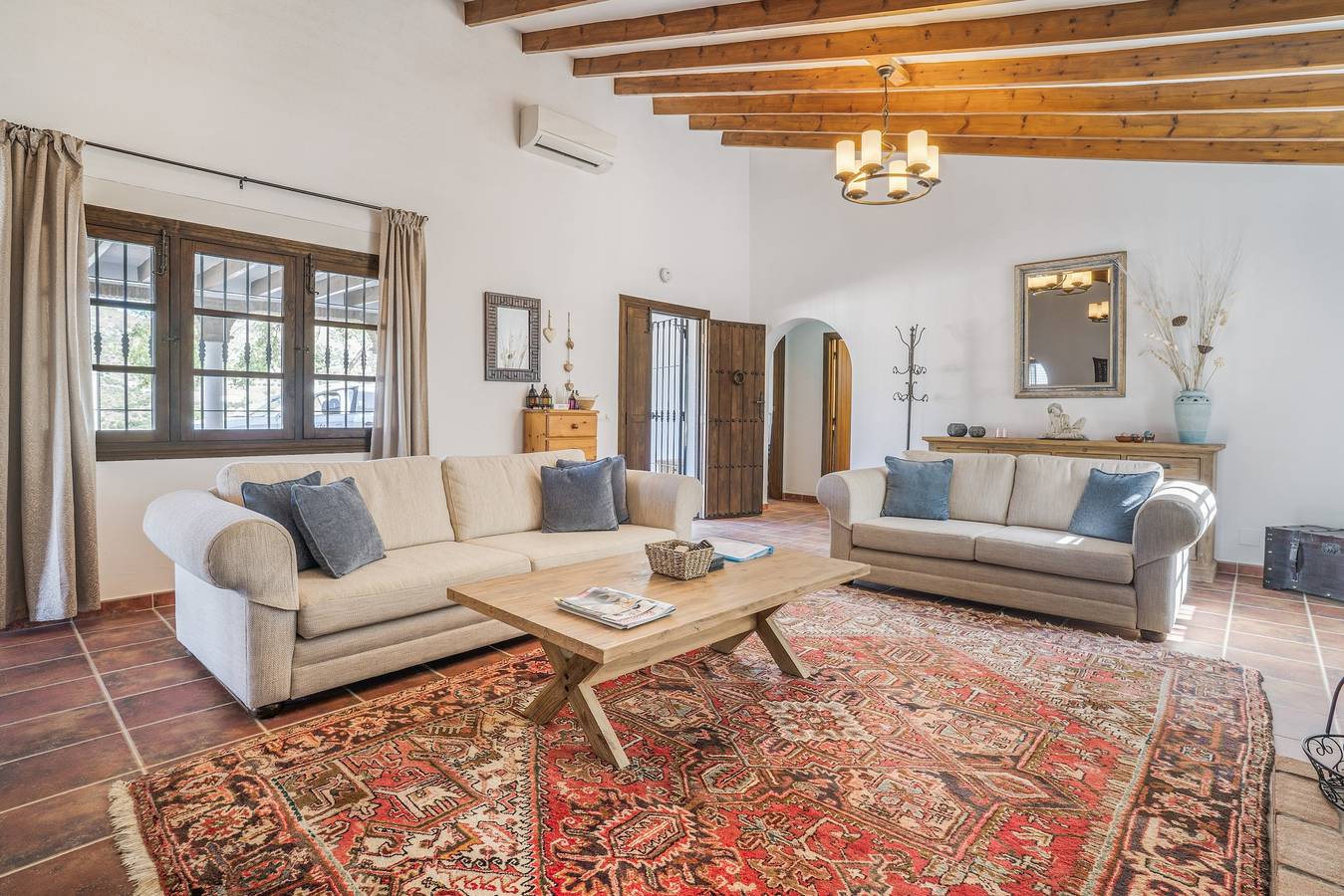 Casa El Alba, Villa mit privatem Pool fußläufig zum Dorf in Árchez, Cordillera Penibética