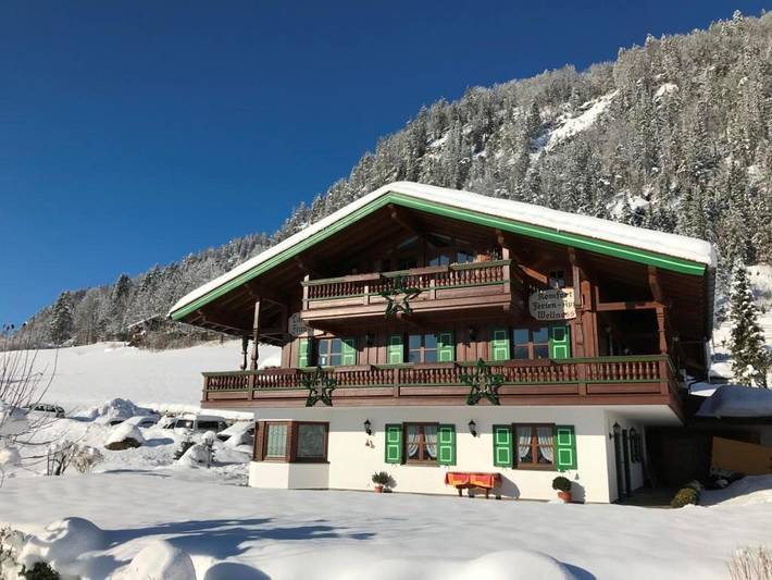 Hütte für 4 Personen, mit Garten und Sauna, kinderfreundlich in Reit im Winkl - 2