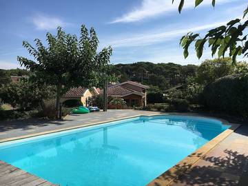 Villa pour 10 personnes, avec terrasse ainsi que piscine et jardin dans Lacanau Ocean