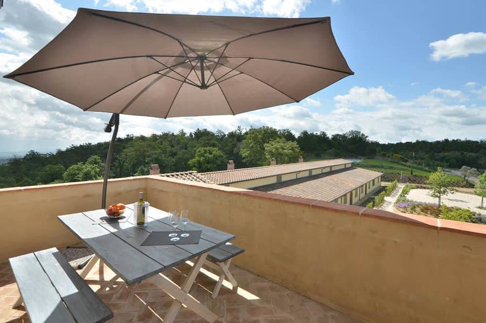 Hel leilighet, Koselig leilighet med 2 soverom i Trequanda in Trequanda, Provinsen Siena