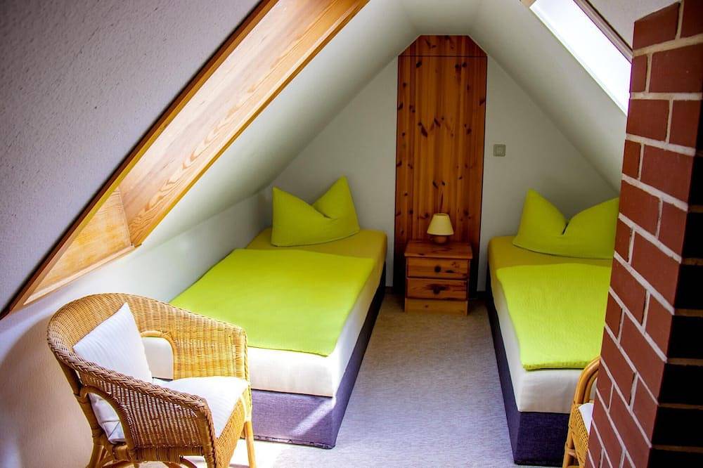 Ganze Wohnung, Berlin erleben in Wald und Seenähe in Treptow - Köpenick, Müggelsee