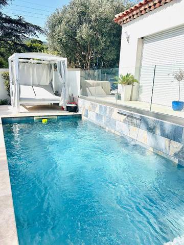 Villa pour 9 personnes, avec jardin ainsi que piscine et vue à Toulon